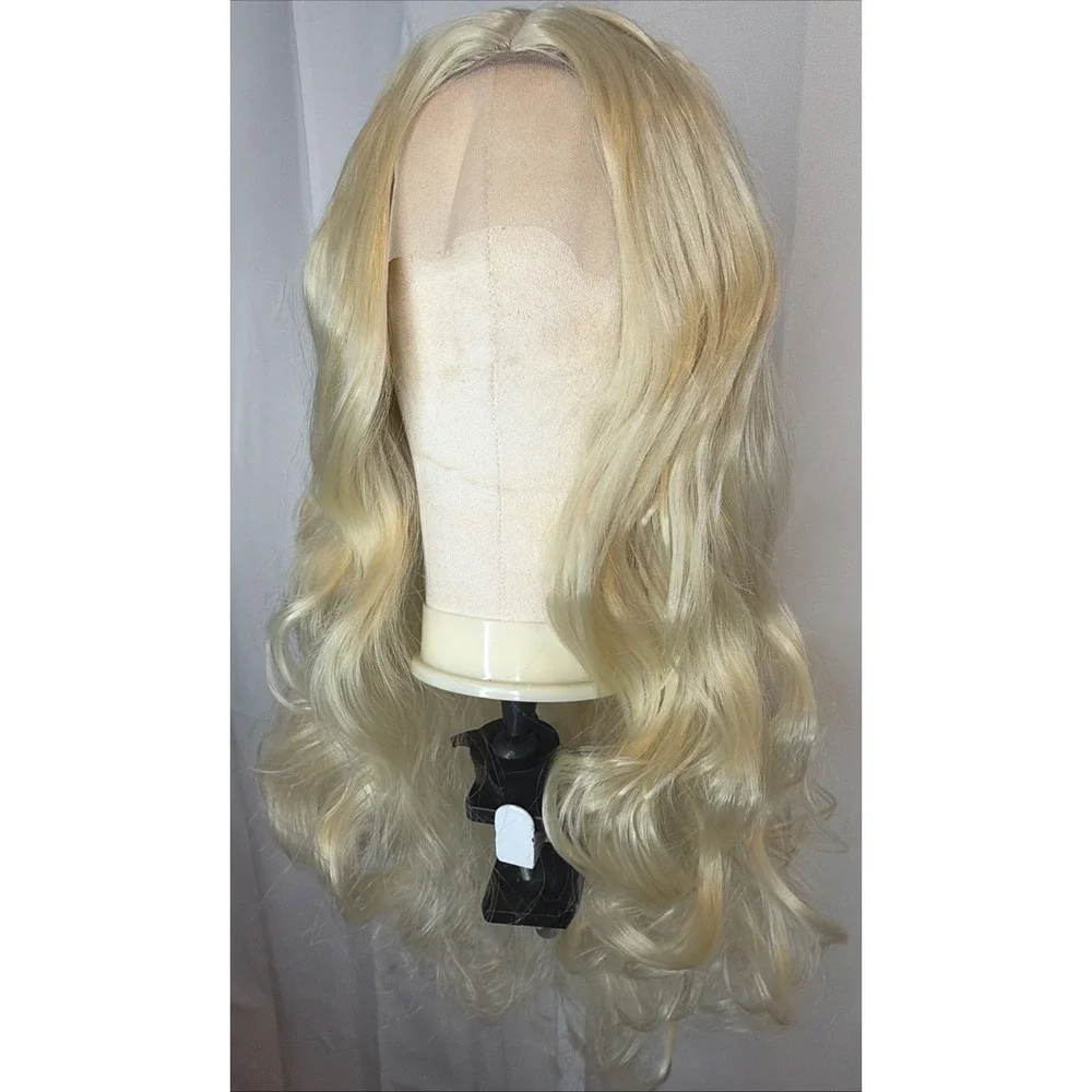 Blonde Wig 32